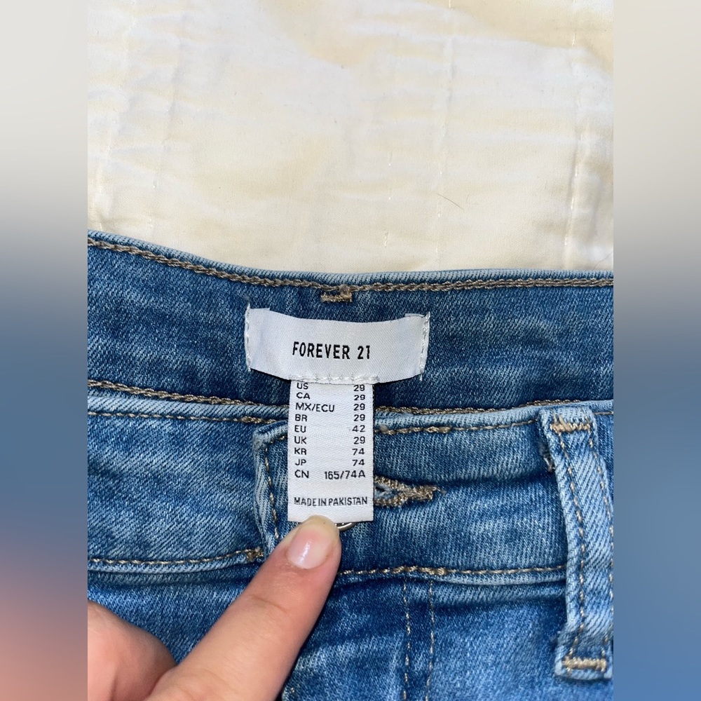 Forever 21 - Picture 2 of 4